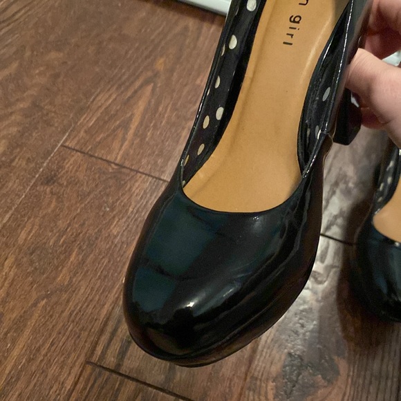 Madden Girl Black PATENT Leather Pumps with Platform - Picture 13 of 14